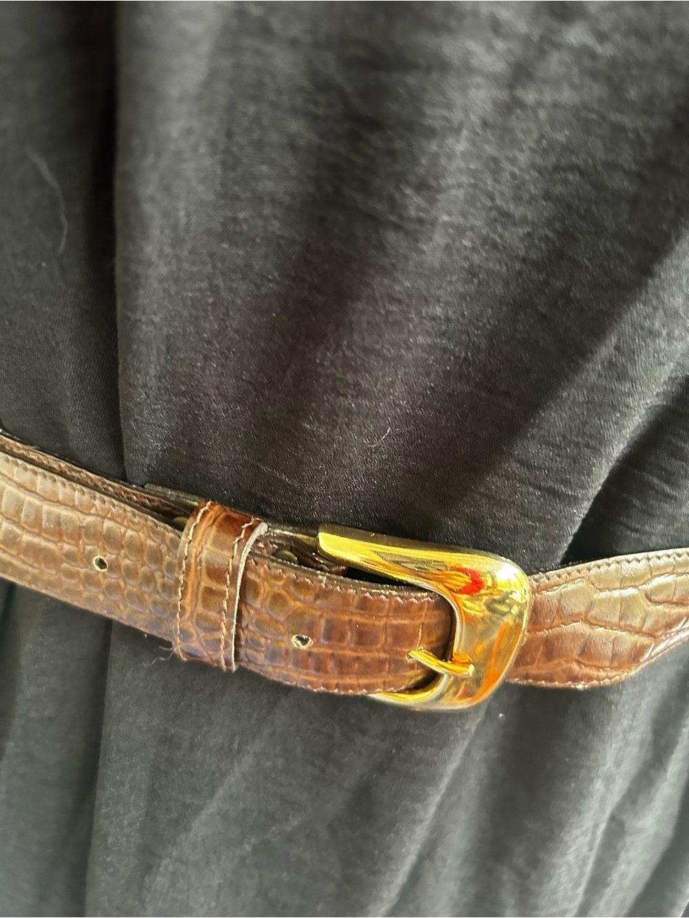 Vintage 1980s Brown Belt with Crocodile Embossed Texture and Gold Buckle
